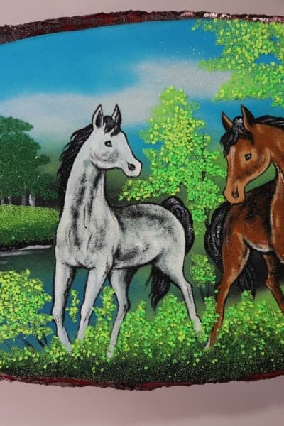 Картина из самоцветов "Лошадки"