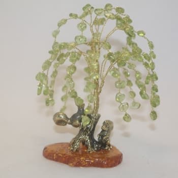 Хризолитовое дерево счастья с белочками фигу