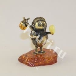 Ёжик в тумане фигурка на янтаре