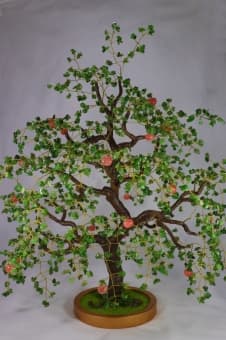 Большая Яблоня из нефрита