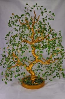 Большое золотое дерево из нефрита