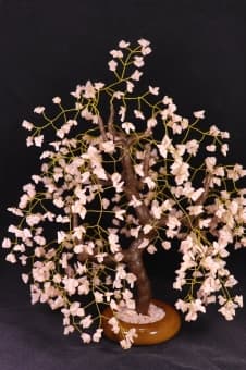 Деревце из розового опала